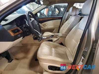 Zdjęcie 7 z 12 samochodu: 2010 BMW 528 XI VIN:WBANV1C51AC159983 - miniatura