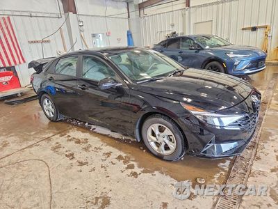 Czwarte zdjęcie samochodu z boku: 2022 HYUNDAI ELANTRA SE VIN:KMHLL4AG3NU333778 - miniatura