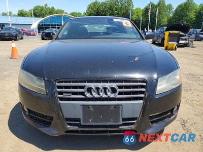 Piąte zdjęcie samochodu w środku: 2011 AUDI A5 PREMIUM PLUS VIN:WAURFAFR0BA071212 - miniatura