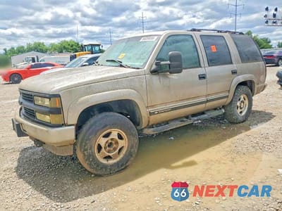 2000 CHEVROLET TAHOE K1500 1GNEK13R2YR179298 - główne zdjęcie licytacji z USA - miniatura