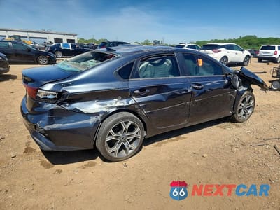 Trzecie zdjęcie samochodu z tyłu: 2022 KIA FORTE FE VIN:3KPF24AD5NE463814 - miniatura