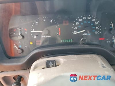 Zdjęcie 9 z 12 samochodu: 1998 JEEP WRANGLER / TJ SE VIN:1J4FY29P6WP767716 - miniatura