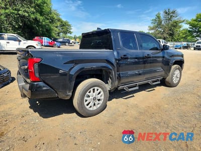 Trzecie zdjęcie samochodu z tyłu: 2025 TOYOTA TACOMA SR5 VIN:3TMLB5JN4SM122133 - miniatura