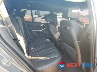 Zdjęcie 10 z 12 samochodu: 2026 BMW X5 M60I VIN:5UX33EU05T9106387 - miniatura