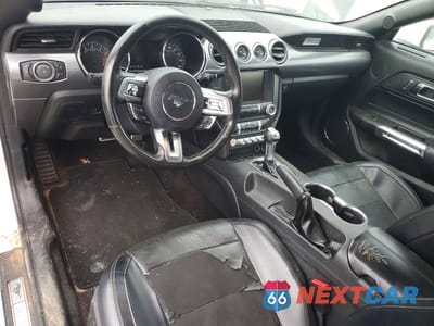Zdjęcie 8 z 12 samochodu: 2015 FORD MUSTANG VIN:1FATP8UH0F5429339 - miniatura