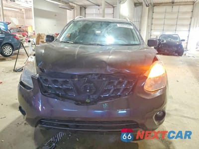 Piąte zdjęcie samochodu w środku: 2013 NISSAN ROGUE S VIN:JN8AS5MV2DW129785 - miniatura