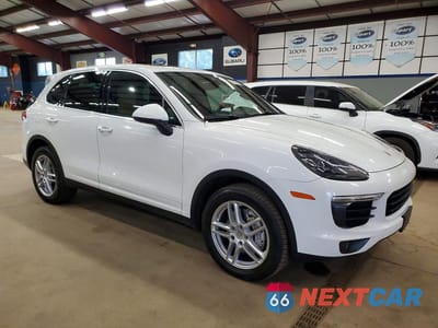 Czwarte zdjęcie samochodu z boku: 2015 PORSCHE CAYENNE S VIN:WP1AB2A22FLA57445 - miniatura