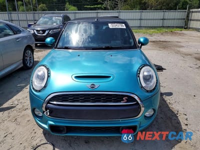 Piąte zdjęcie samochodu w środku: 2017 MINI COOPER S VIN:WMWWG9C30H3C82120 - miniatura