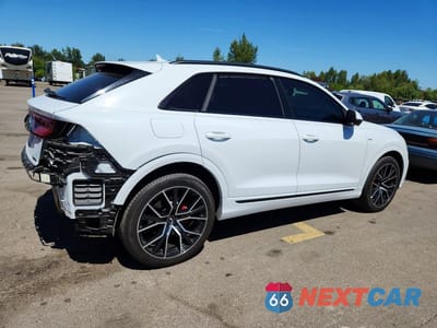 Trzecie zdjęcie samochodu z tyłu: 2022 AUDI Q8 PREMIUM PLUS S-LINE VIN:WA1EVBF1XND008023 - miniatura