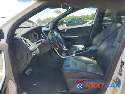 Zdjęcie 7 z 12 samochodu: 2015 VOLVO XC60 T6 R-DESIGN PLATINUM VIN:YV4902RS4F2726901 - miniatura