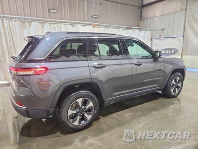 Trzecie zdjęcie samochodu z tyłu: 2024 JEEP GRAND CHEROKEE LIMITED 4XE VIN:1C4RJYB66RC116318 - miniatura