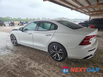 Drugie zdjęcie samochodu z przodu: 2024 VOLVO S60 PLUS VIN:7JRL12FL3RG281322 - miniatura