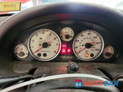 Zdjęcie 9 z 12 samochodu: 2004 MAZDA MX-5 MIATA BASE VIN:JM1NB353X40407513 - miniatura