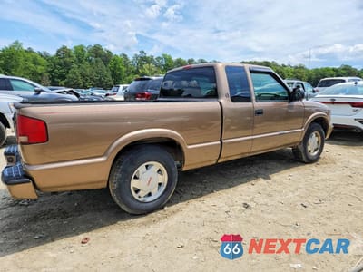 Trzecie zdjęcie samochodu z tyłu: 2003 GMC SONOMA VIN:1GTCS19X338224852 - miniatura