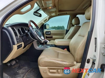 Zdjęcie 7 z 13 samochodu: 2015 TOYOTA SEQUOIA PLATINUM VIN:5TDYY5G18FS057950 - miniatura