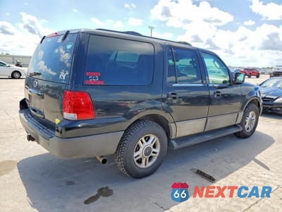 Trzecie zdjęcie samochodu z tyłu: 2003 FORD EXPEDITION XLT VIN:1FMRU15W13LA91874 - miniatura