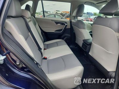 Zdjęcie 11 z 13 samochodu: 2021 TOYOTA RAV4 XLE PREMIUM VIN:2T3A1RFV5MW215013 - miniatura