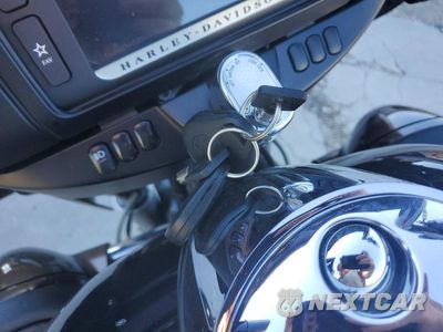 Zdjęcie 8 z 9 samochodu: 2015 HARLEY-DAVIDSON FLHTCUL ULTRA CLASSIC LOW VIN:1HD1KDM10FB661645 - miniatura