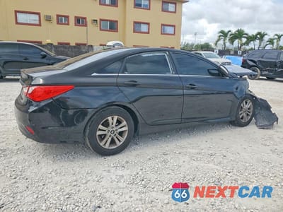 Trzecie zdjęcie samochodu z tyłu: 2014 HYUNDAI SONATA GLS VIN:5NPEB4ACXEH903444 - miniatura