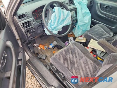 Zdjęcie 8 z 13 samochodu: 2000 HONDA CR-V LX VIN:JHLRD2841YC013965 - miniatura