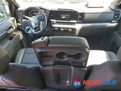 Zdjęcie 8 z 13 samochodu: 2025 GMC SIERRA K2500 SLT VIN:1GT4UNEY1SF333311 - miniatura