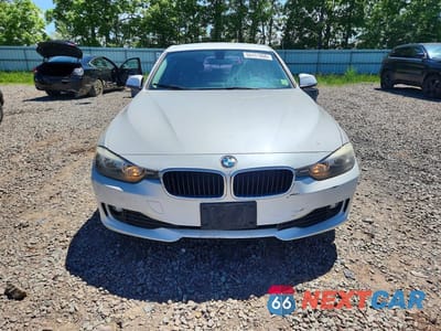 Piąte zdjęcie samochodu w środku: 2015 BMW 320 I VIN:WBA3B1C50FP831533 - miniatura