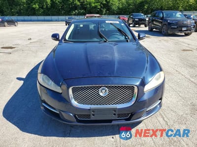 Piąte zdjęcie samochodu w środku: 2013 JAGUAR XJL PORTFOLIO VIN:SAJWJ2GD9D8V50429 - miniatura