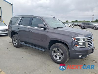 Czwarte zdjęcie samochodu z boku: 2017 CHEVROLET TAHOE VIN:1GNSKBKC7HR194904 - miniatura
