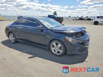 Czwarte zdjęcie samochodu z boku: 2015 MERCEDES-BENZ CLA 250 4MATIC VIN:WDDSJ4GB0FN221068 - miniatura