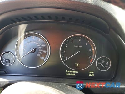 Zdjęcie 9 z 13 samochodu: 2014 BMW X5 XDRIVE35I VIN:5UXKR0C5XE0K42192 - miniatura