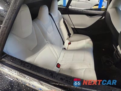Zdjęcie 10 z 12 samochodu: 2020 TESLA MODEL S VIN:5YJSA1E28LF399767 - miniatura