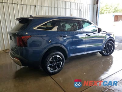 Trzecie zdjęcie samochodu z tyłu: 2024 KIA SORENTO S VIN:5XYRLDJC8RG278957 - miniatura