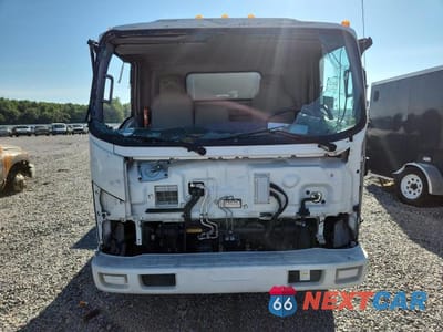 Piąte zdjęcie samochodu w środku: 2019 ISUZU NPR HD VIN:54DC4W1B0KS814639 - miniatura