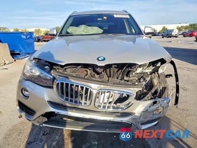Piąte zdjęcie samochodu w środku: 2016 BMW X3 SDRIVE28I VIN:5UXWZ7C59G0R32349 - miniatura