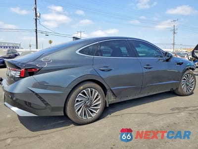 Trzecie zdjęcie samochodu z tyłu: 2026 HYUNDAI SONATA HYBRID SEL VIN:KMHL34JJ6TA147534 - miniatura