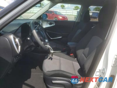 Zdjęcie 7 z 12 samochodu: 2022 KIA SOUL LX VIN:KNDJ23AU5N7836175 - miniatura