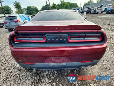 Zdjęcie 6 z 13 samochodu: 2019 DODGE CHALLENGER SXT VIN:2C3CDZAG3KH573933 - miniatura