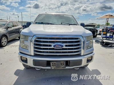 Piąte zdjęcie samochodu w środku: 2015 FORD F150 SUPERCREW VIN:1FTEW1EG0FKE48686 - miniatura