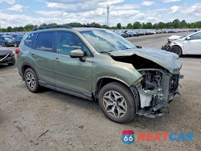 Czwarte zdjęcie samochodu z boku: 2021 SUBARU FORESTER PREMIUM VIN:JF2SKAJC9MH466004 - miniatura