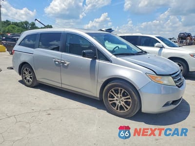 Czwarte zdjęcie samochodu z boku: 2013 HONDA ODYSSEY EXL VIN:5FNRL5H61DB045783 - miniatura
