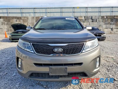 Piąte zdjęcie samochodu w środku: 2014 KIA SORENTO EX VIN:5XYKUDA71EG537865 - miniatura