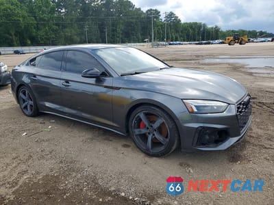 Czwarte zdjęcie samochodu z boku: 2022 AUDI A5 PREMIUM PLUS 45 VIN:WAUFACF5XNA018676 - miniatura