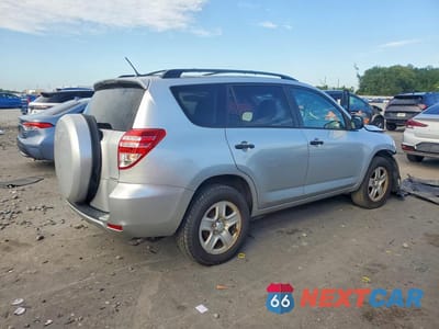 Trzecie zdjęcie samochodu z tyłu: 2011 TOYOTA RAV4 BASE VIN:2T3BF4DV4BW149255 - miniatura