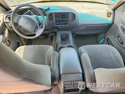 Zdjęcie 8 z 13 samochodu: 1998 FORD EXPEDITION VIN:1FMPU18L2WLC33145 - miniatura