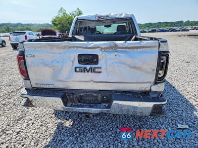 Zdjęcie 6 z 12 samochodu: 2018 GMC SIERRA K1500 SLT VIN:3GTU2NEC2JG552527 - miniatura