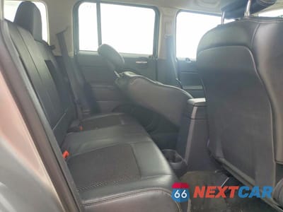 Zdjęcie 10 z 12 samochodu: 2016 JEEP PATRIOT SPORT VIN:1C4NJPBA1GD796066 - miniatura