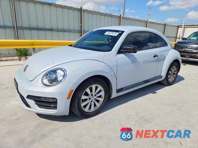 2017 VOLKSWAGEN BEETLE 1.8T 3VWF17AT1HM616708 - główne zdjęcie licytacji z USA - miniatura