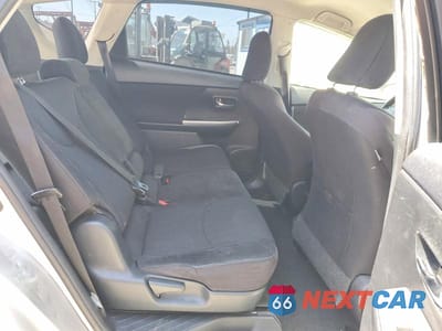 Zdjęcie 10 z 13 samochodu: 2015 TOYOTA PRIUS V THREE VIN:JTDZN3EUXFJ020801 - miniatura