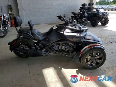 2016 CAN-AM SPYDER ROADSTER F3 2BXRDDD26GV000459 - główne zdjęcie licytacji z USA - miniatura
