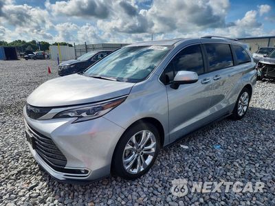 2023 TOYOTA SIENNA PLATINUM 7-PASSENGER 5TDERKEC2PS151651 - główne zdjęcie licytacji z USA - miniatura